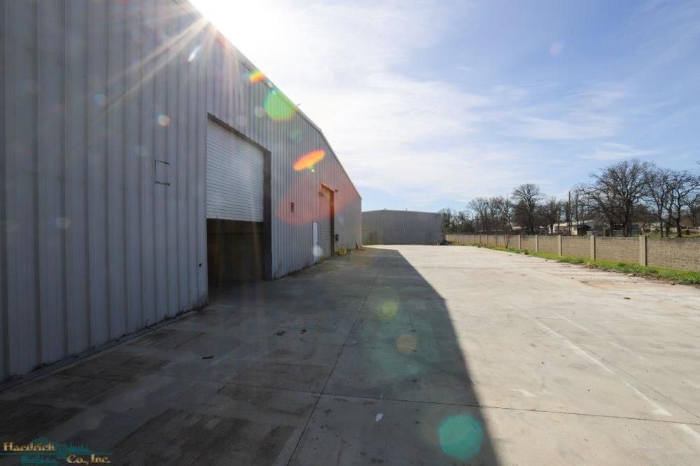 20250 Skypark Dr, Redding, CA 96002